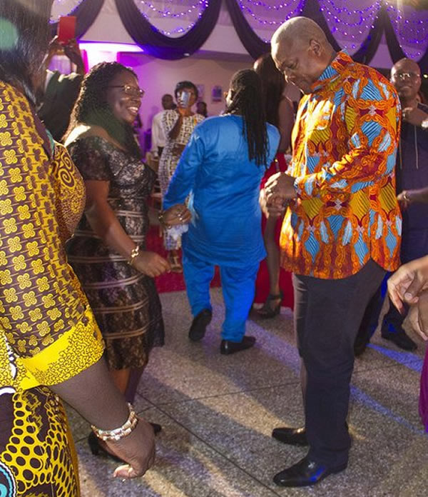 President Mahama and Diana Hopeson dance