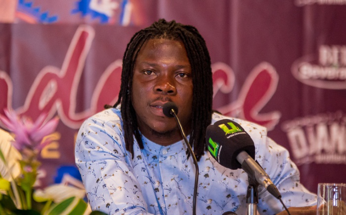 CHAIRMAN IS QUICK TO REMOVE CREDIT FROM ME’ – Stonebwoy Subtly Jabs Rocky Dawuni Over Grammy Nomination?