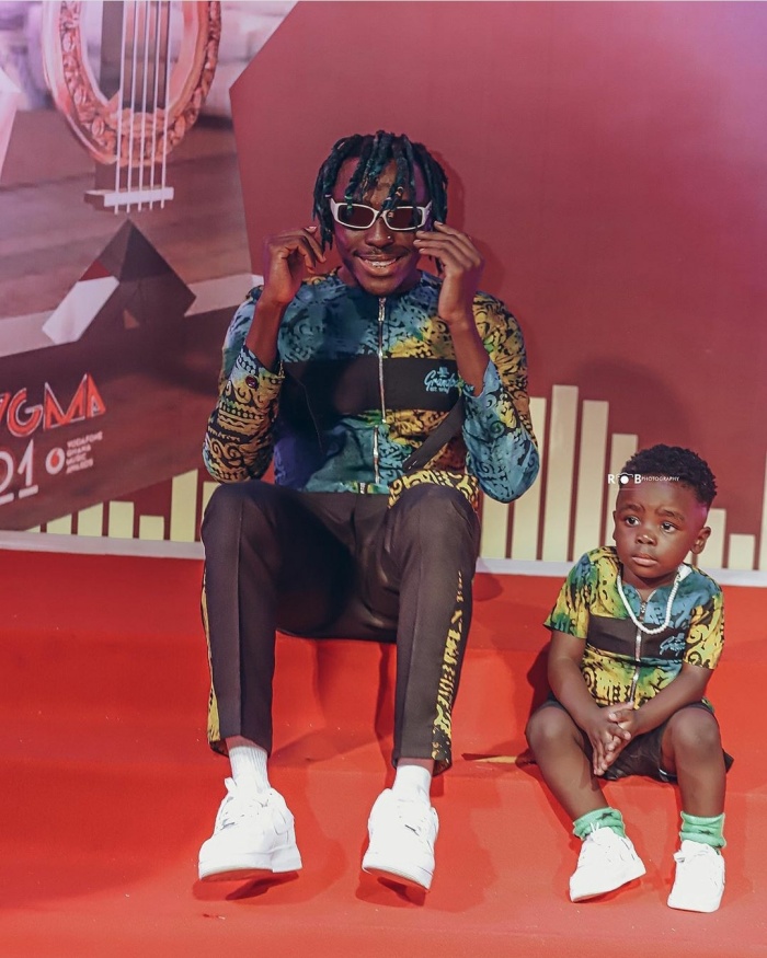 Director of Louis Vuitton & CEO of Off-White endorses rapper Kofi Mole